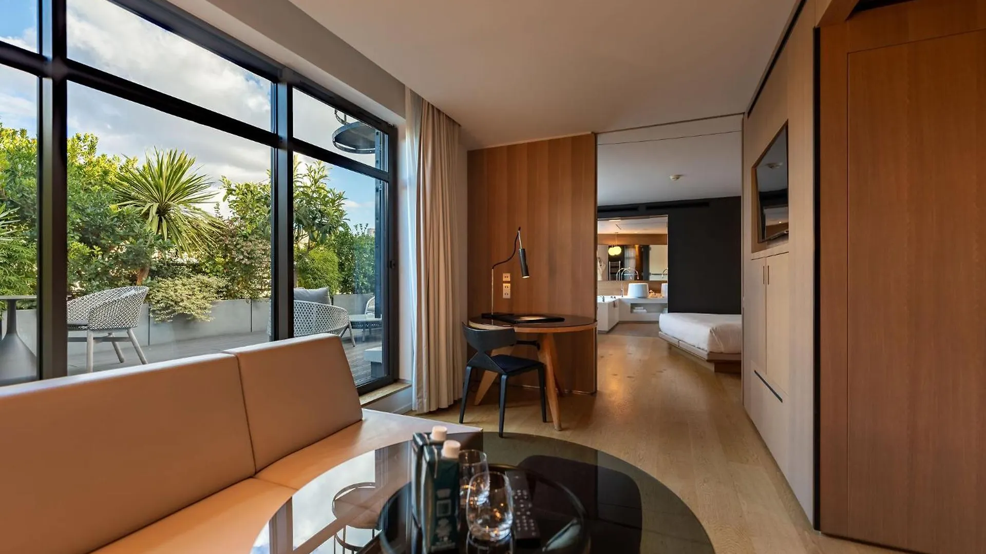 *****  Le Cinq Codet Hotel Paris France