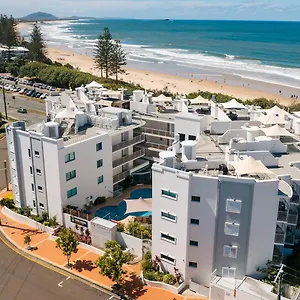 https://grand-palais-beachside-resort.queenslandhotels.net