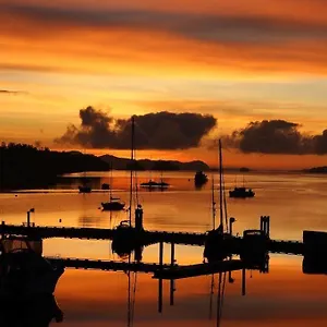 https://the-harbour-house-hotel-restaurant-organic-farm.vancouver-hotels-bc.net
