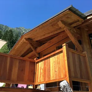 https://la-para.hotels-rhonealpes.com