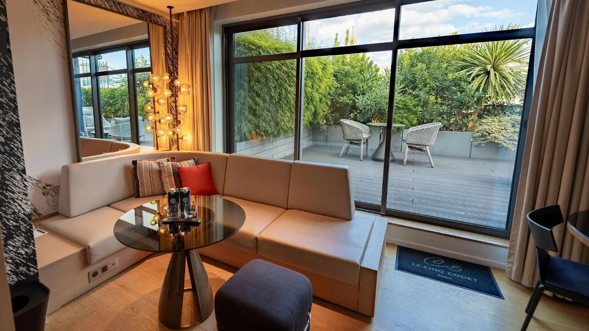 Hotel Le Cinq Codet Paříž 5*,