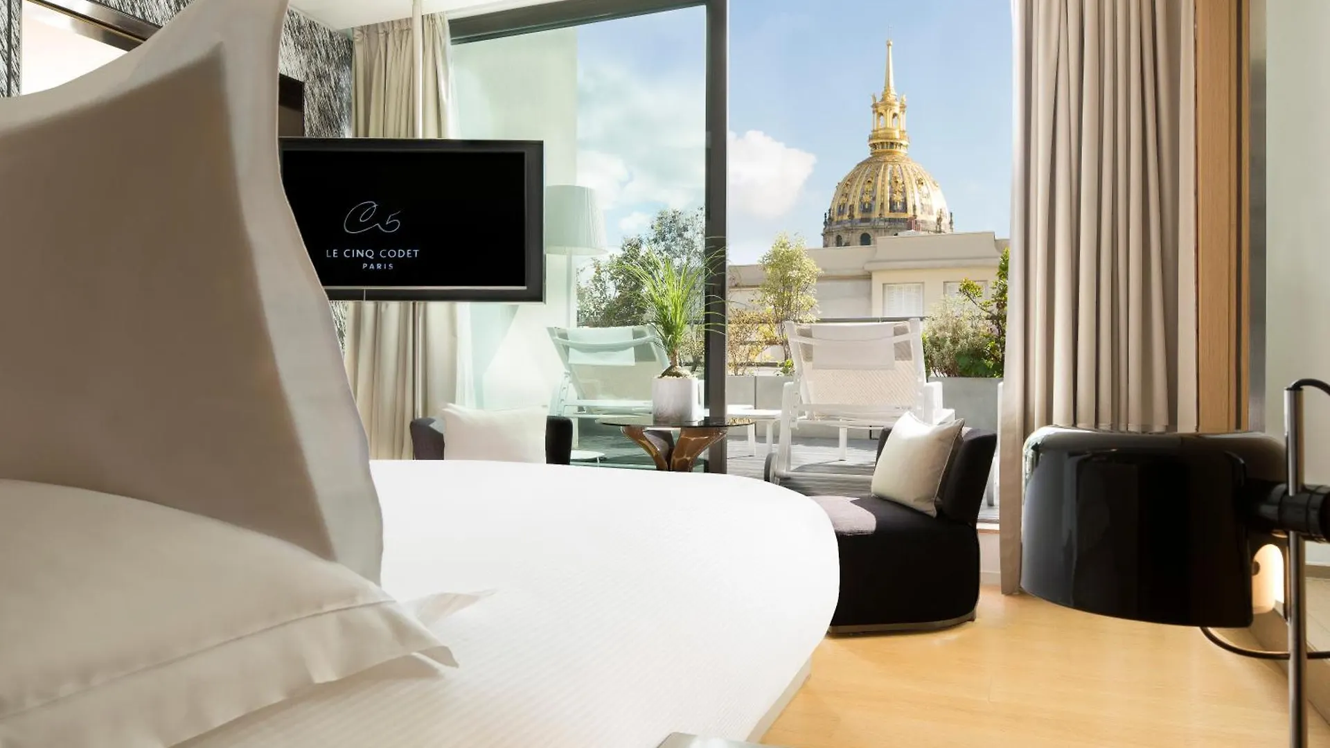 Le Cinq Codet Hotel Paris
