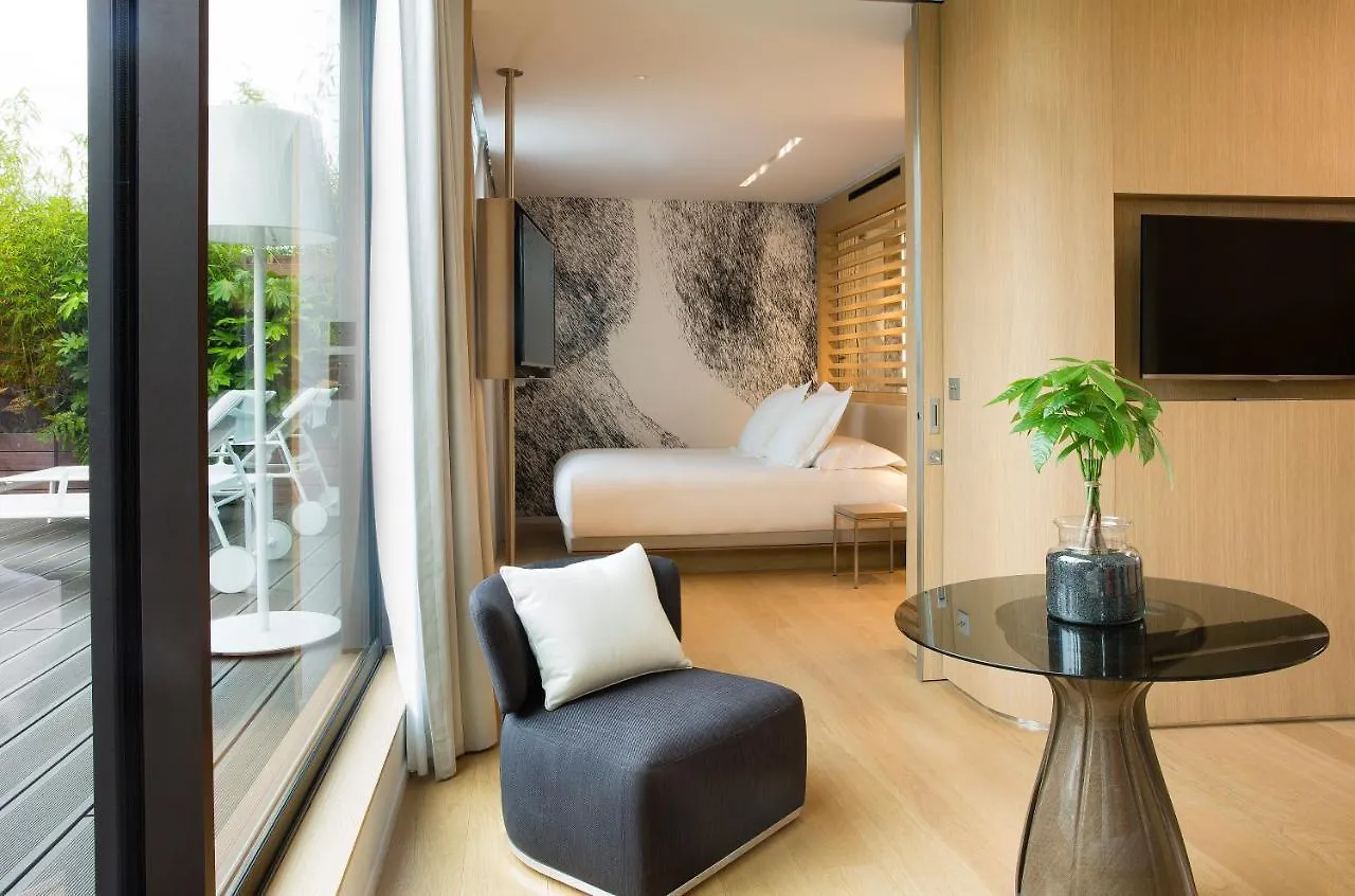 *****  Le Cinq Codet Hotel Paris France